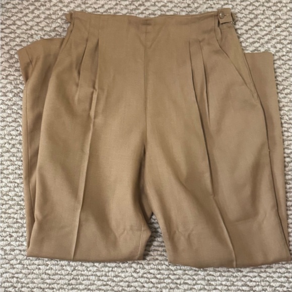 Dressy/Casual Tan Pleated Pants, 10, Comfortable Fit - Picture 1 of 5